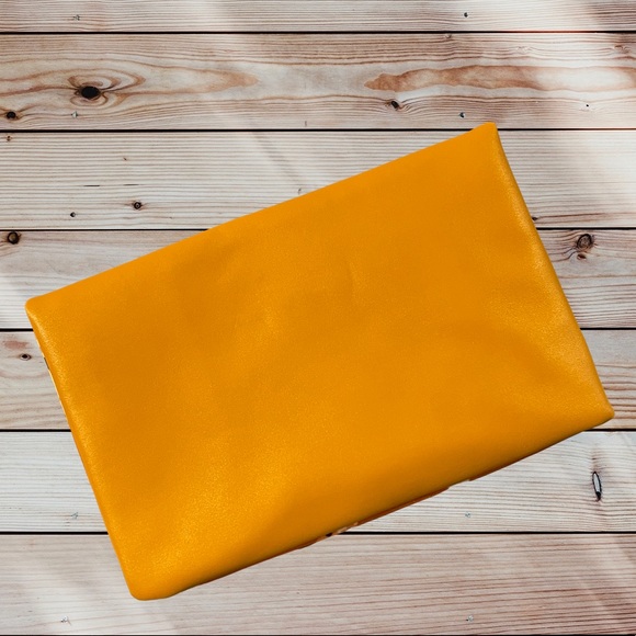 Rachel Pally - NWOT leather fold over clutch - Picture 5 of 9